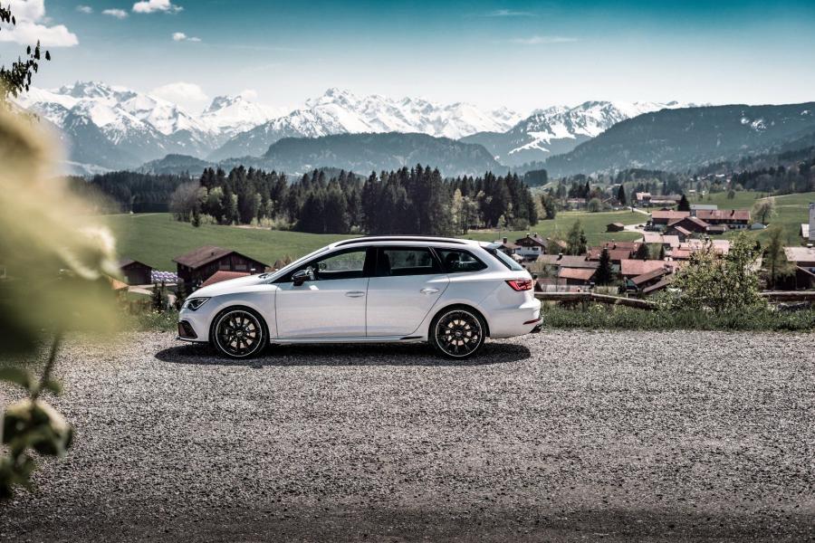  Seat Leon Cupra R ST by ABT 2019 года  (фото 4 из 8)